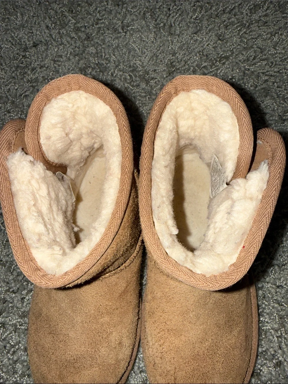 UGG girls sheepskin